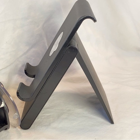 6 for $20♥️Cell phone iPad device holder for car portable stand - Picture 2 of 7